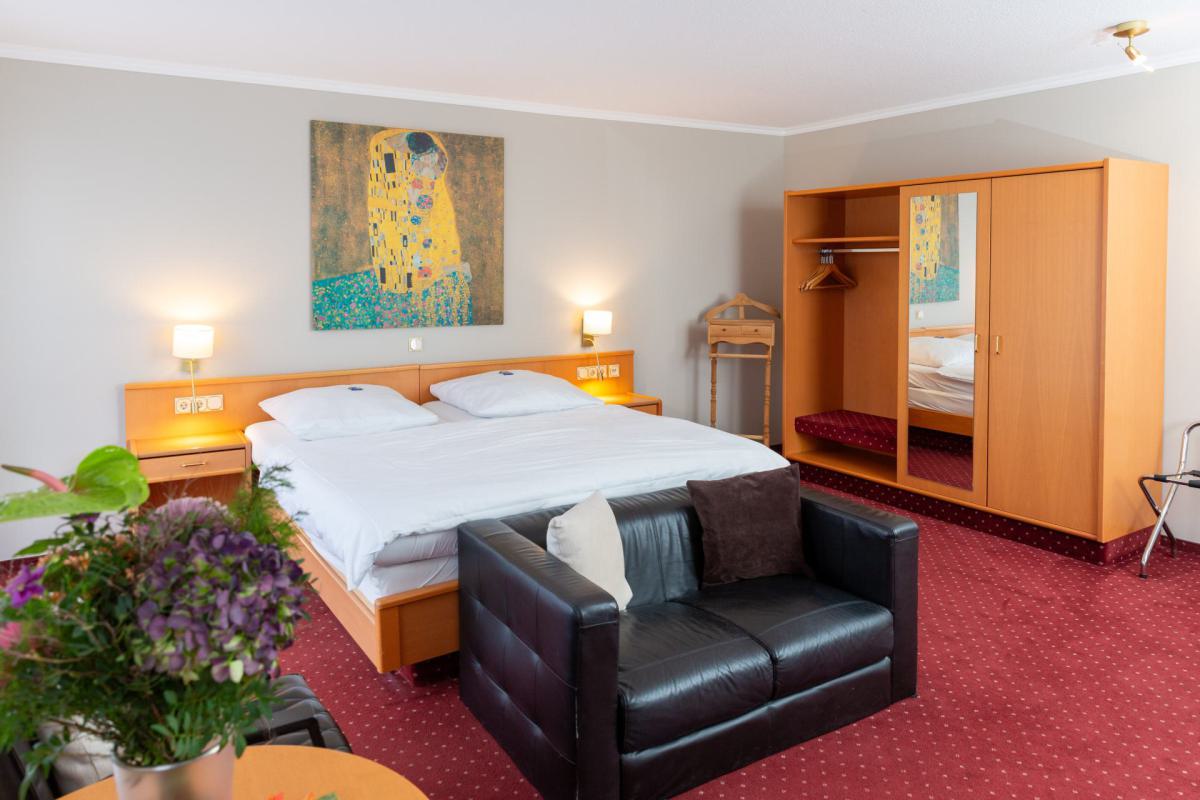 Comfort double room with XXL-Shower